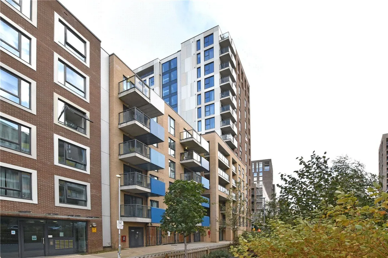 Larkwood Avenue, Greenwich, SE10, photo 15