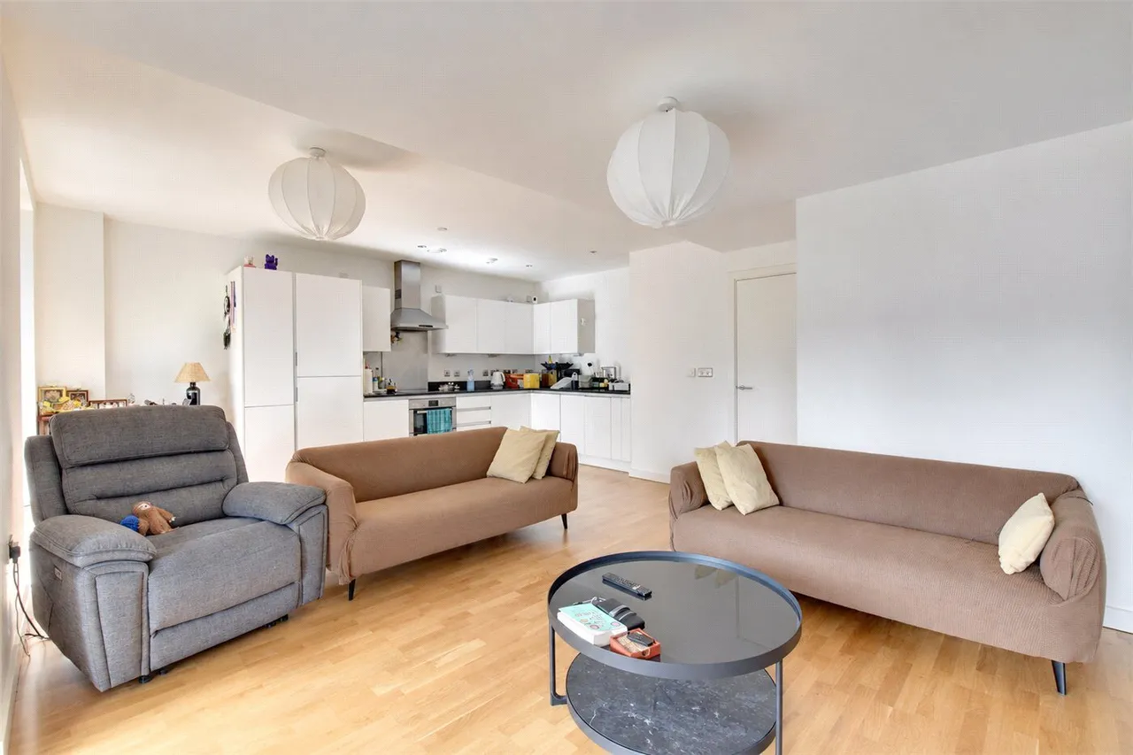 Larkwood Avenue, Greenwich, SE10, photo 13