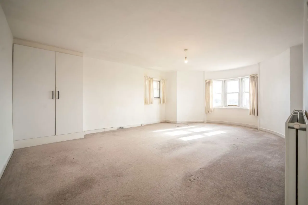 Tunbridge Wells, Kent, TN4 8BB, photo 2