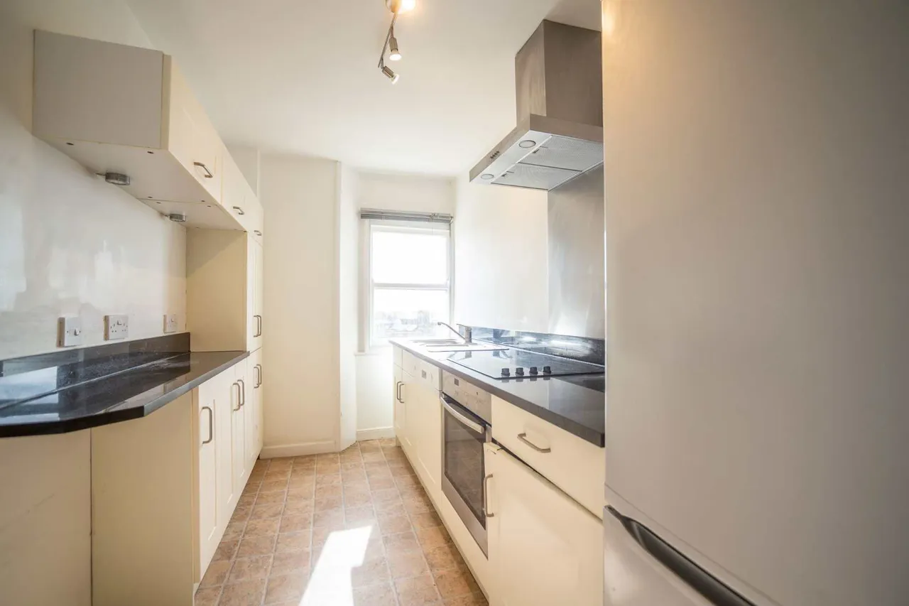 Tunbridge Wells, Kent, TN4 8BB, photo 5