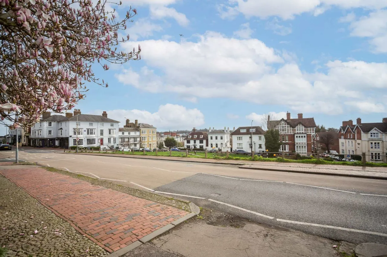 Tunbridge Wells, Kent, TN4 8BB, photo 14