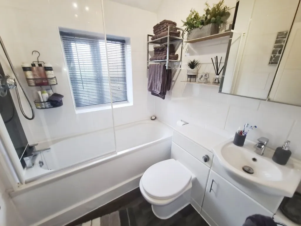 Thankerton Avenue, Audenshaw, M34, photo 12