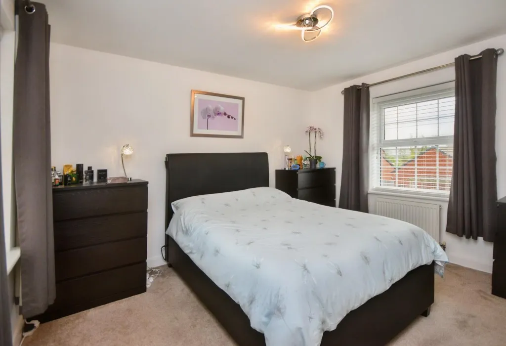 Harrison Road, Harlestone, photo 10