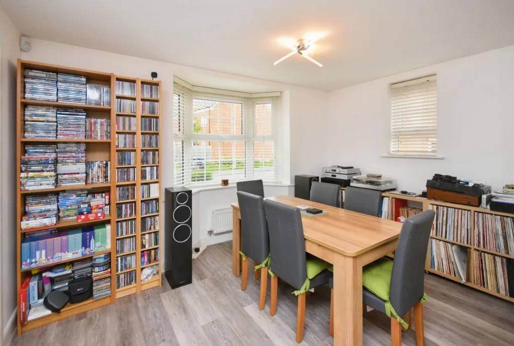 Harrison Road, Harlestone, photo 7