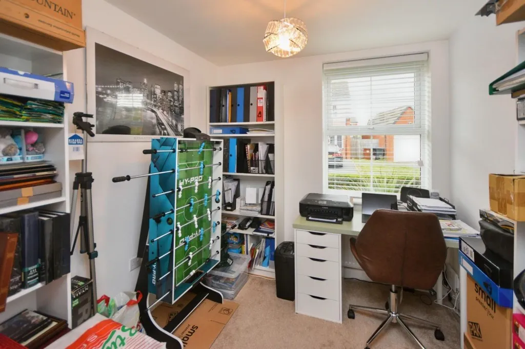 Harrison Road, Harlestone, photo 9