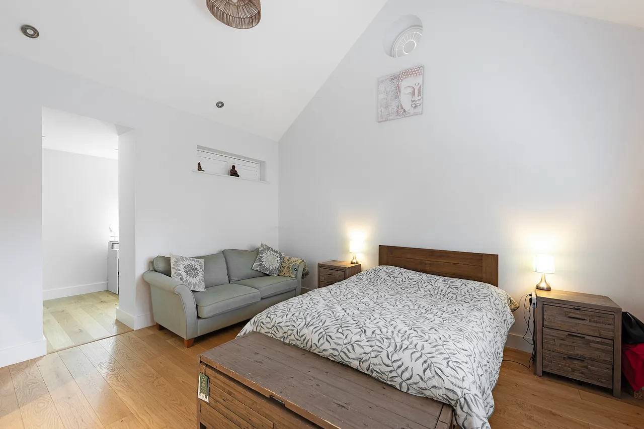 High Street, Sutton, SG19, photo 10