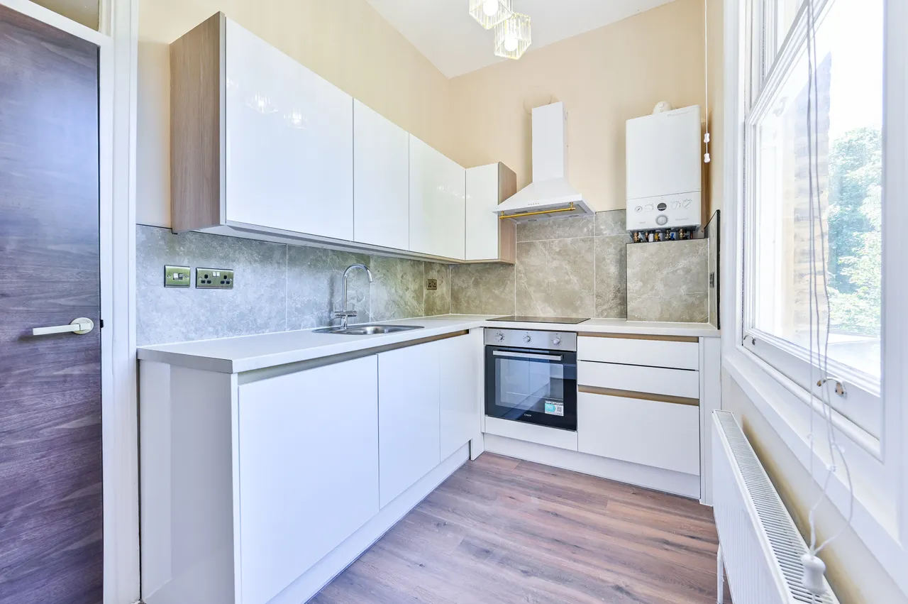 6 Bedford Court, 165 Green Lanes, London, photo 3