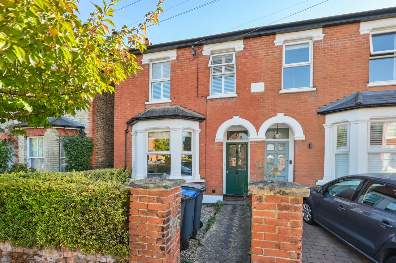 2 bed flat to rent, Surbiton, KT6