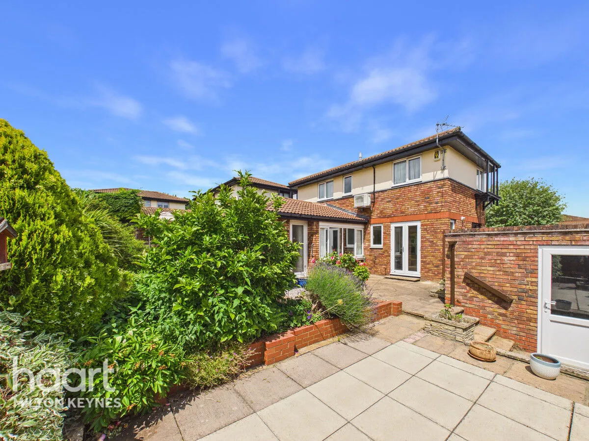Ramsay Close, Bradwell, MK13, photo 19