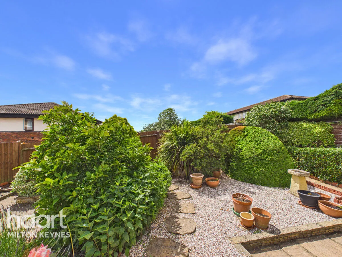 Ramsay Close, Bradwell, MK13, photo 20