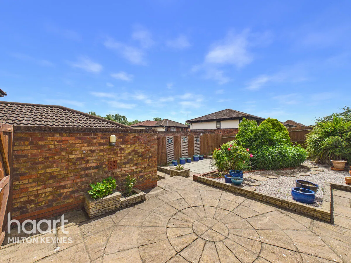 Ramsay Close, Bradwell, MK13, photo 17