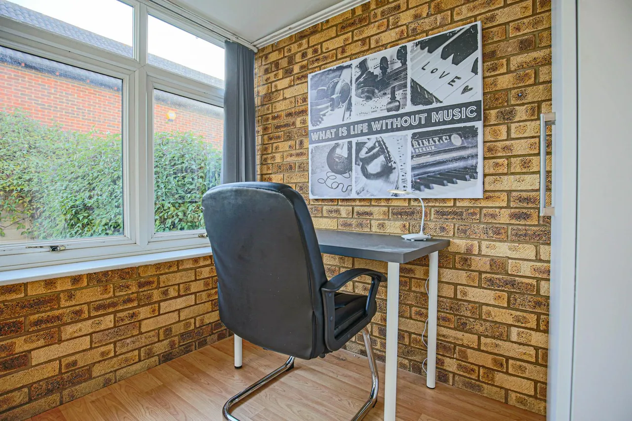 Petworth, Milton Keynes, MK8, photo 11