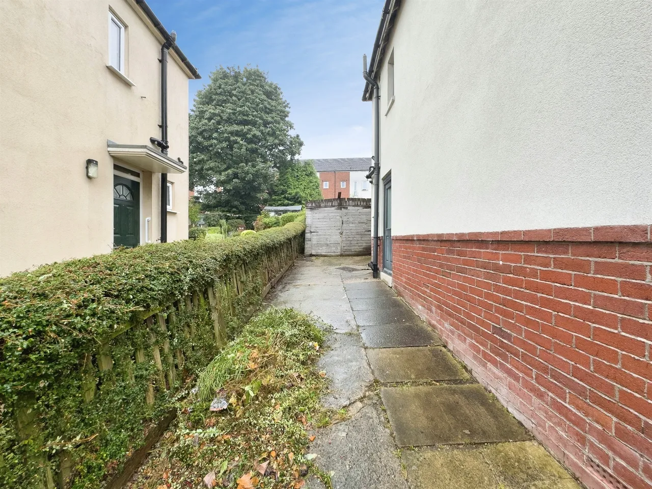 St. James Crescent, Pudsey, LS28, photo 11