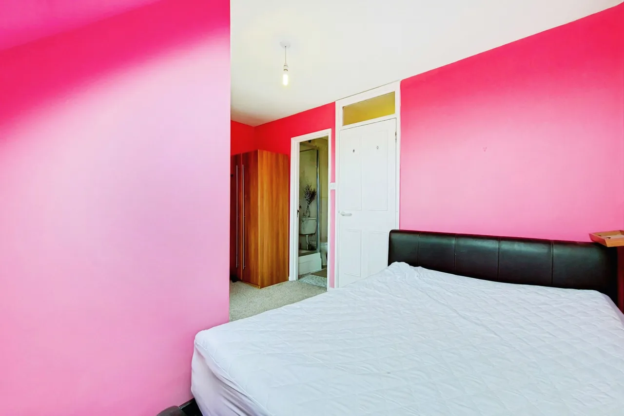 Amsterdam Road, London, E14, photo 7