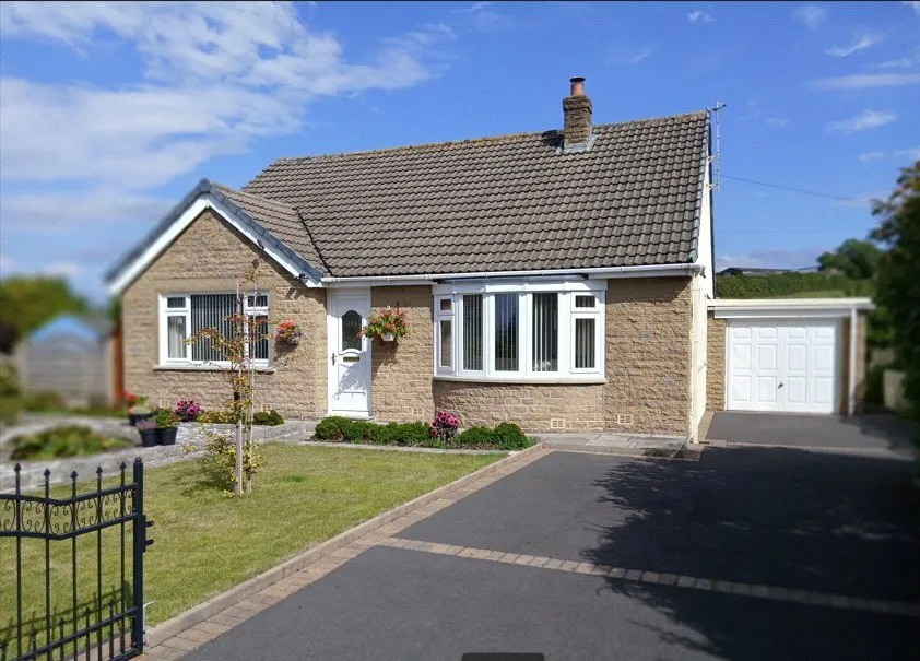 2 bed house for sale, Winder Garth, Over Kellet, LA6