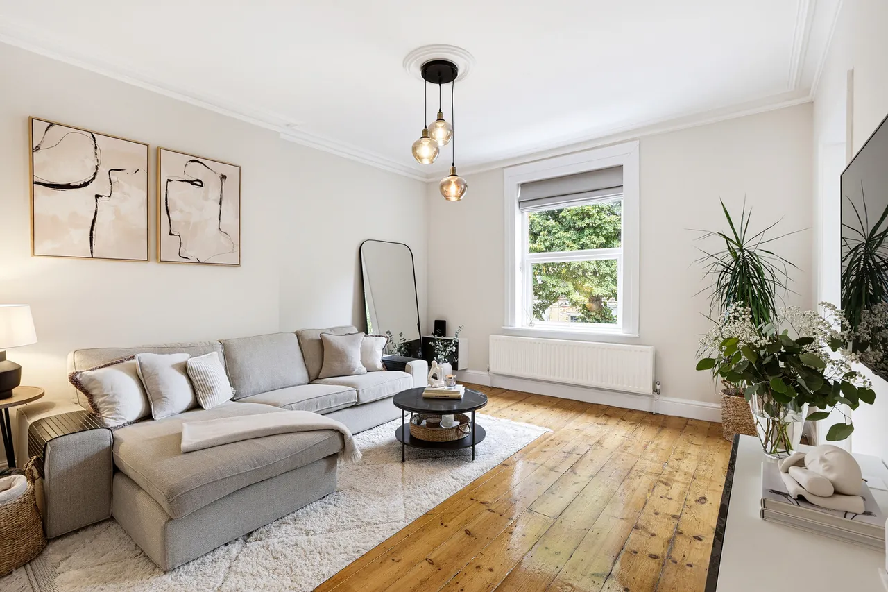 2 bed flat for sale, Gordon Road, Ealing, W5