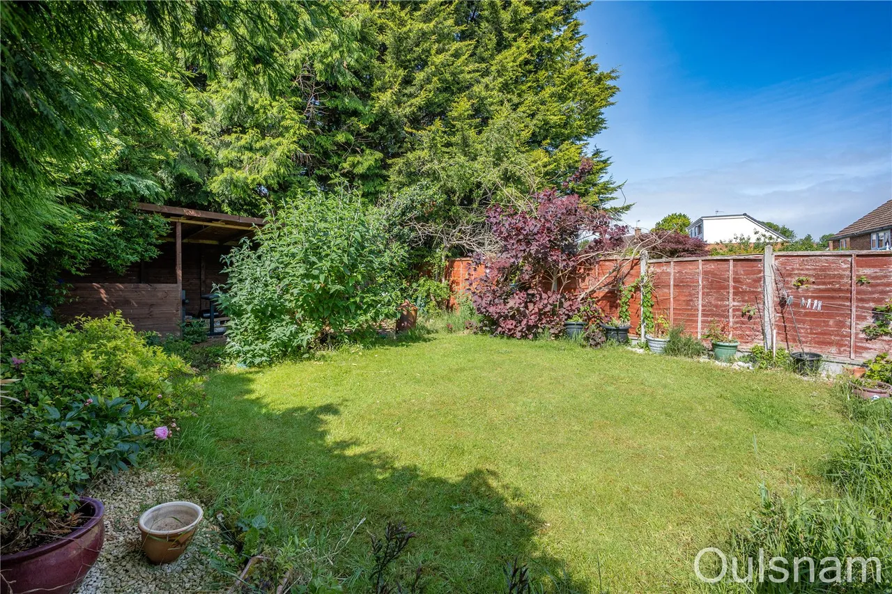 Foxwalks Avenue, Bromsgrove, Worcestershire, B61 7NA, photo 2