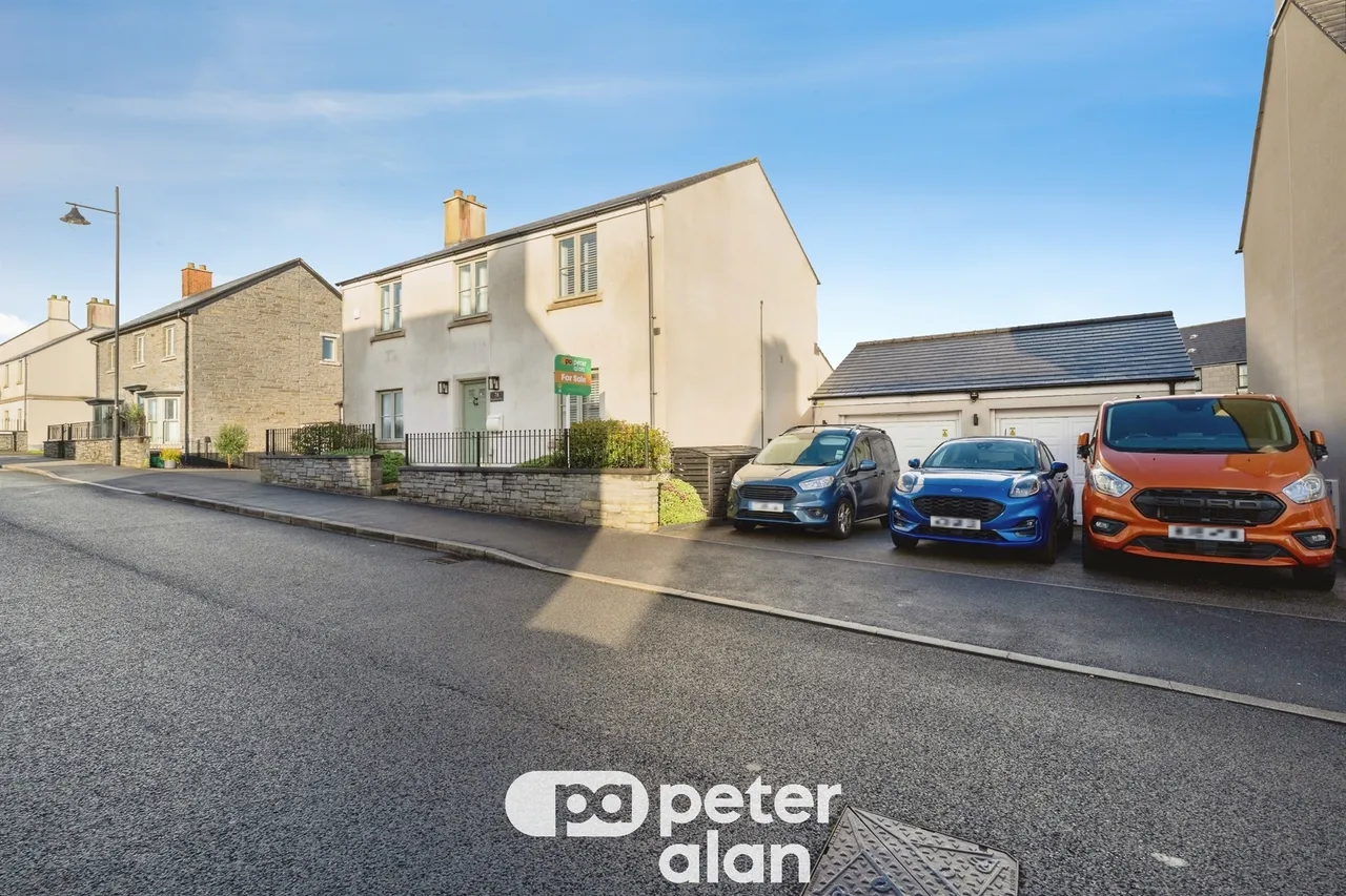 Heathland Way, Neath, SA10, photo 11