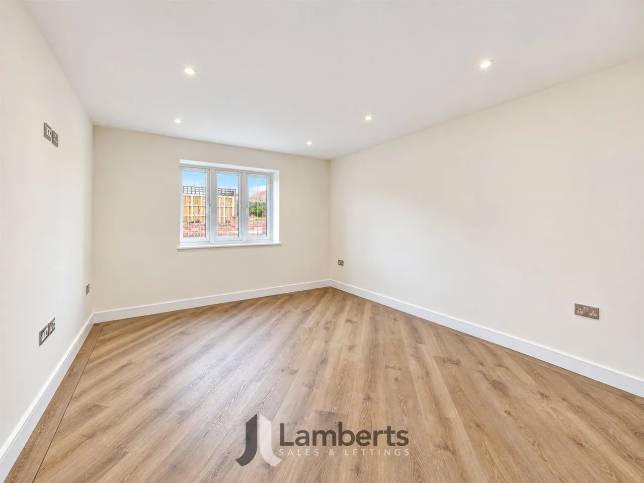 Pumphouse Lane, Redditch, photo 7