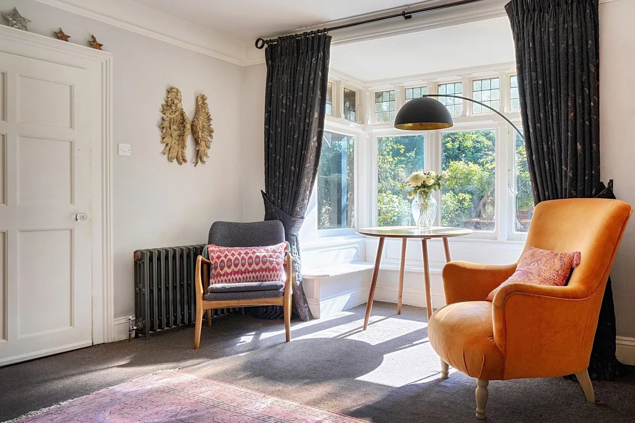 Petworth Road, Witley, GU8, photo 3