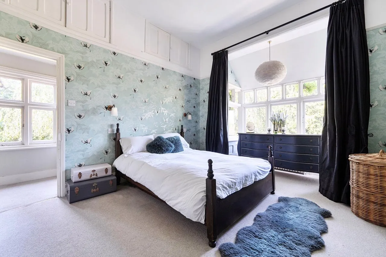 Petworth Road, Witley, GU8, photo 9