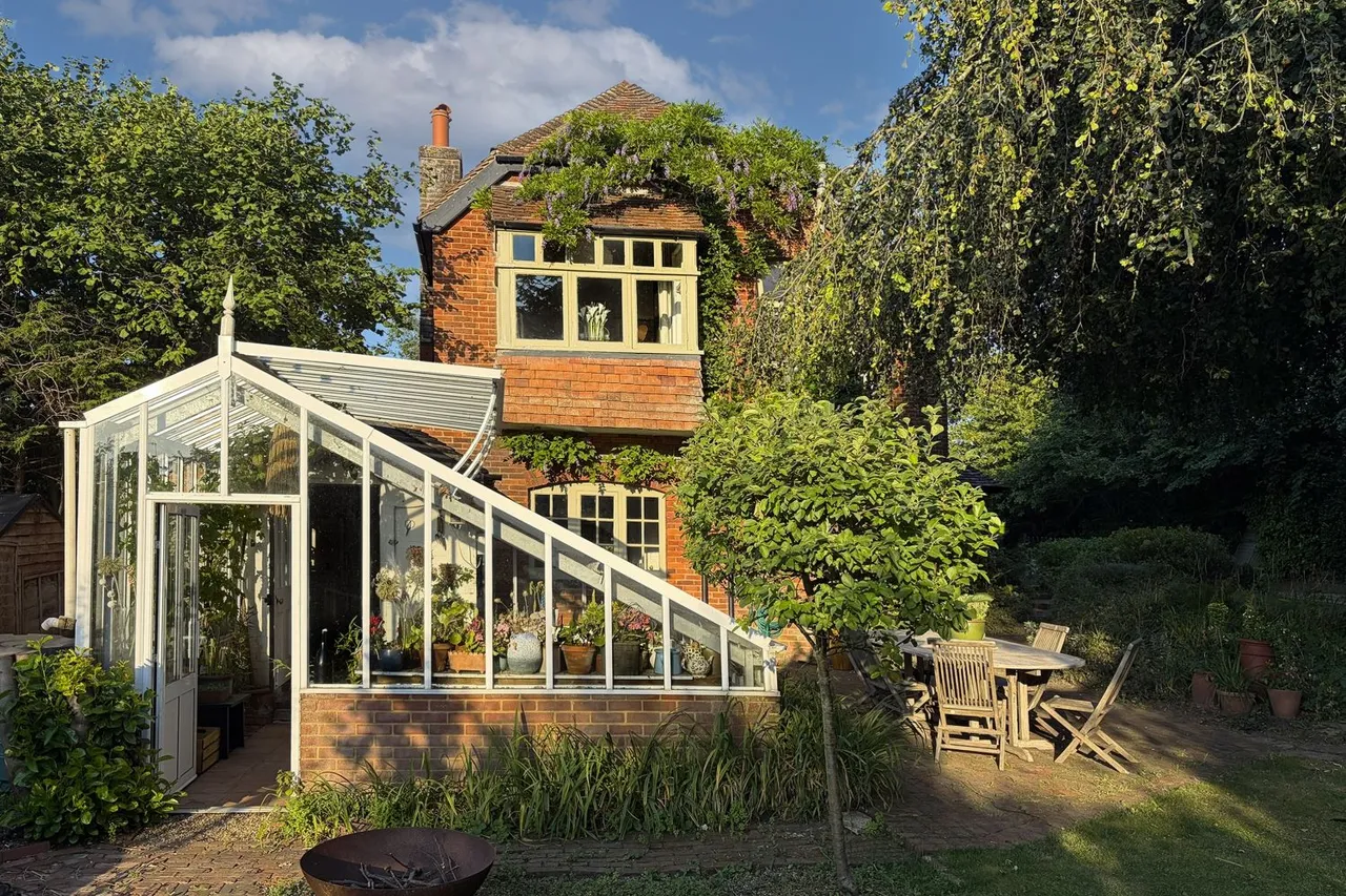 Petworth Road, Witley, GU8, photo 13
