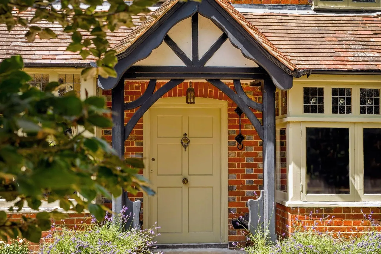 Petworth Road, Witley, GU8, photo 16