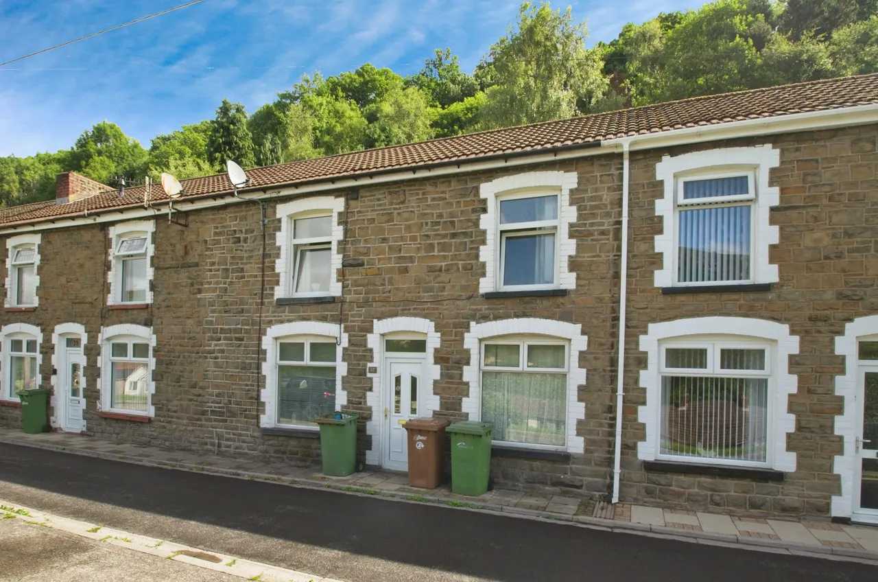 Powells Terrace, New Tredegar, NP24, photo 2