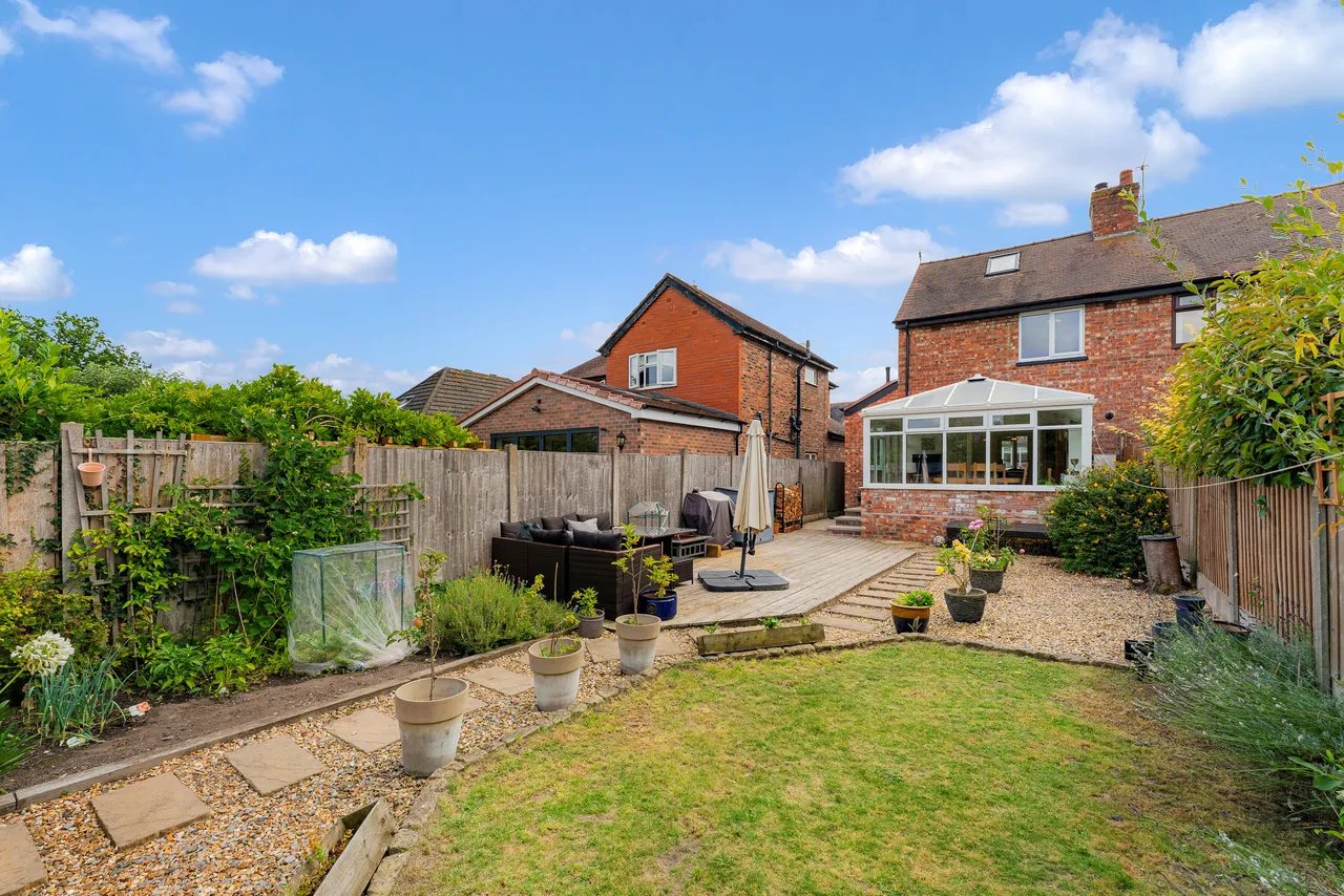 Green Avenue, Davenham, CW9, photo 23