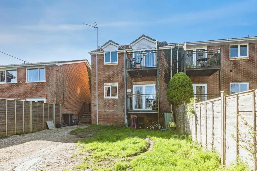 Mapledurham Drive, Purley on Thames, RG8, photo 12