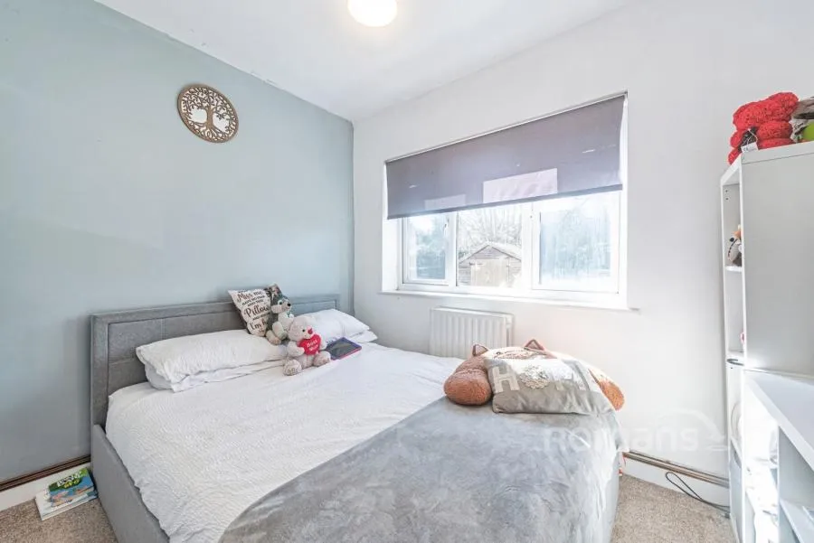 Mapledurham Drive, Purley on Thames, RG8, photo 5