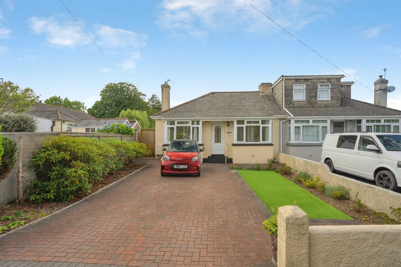 2 bed house for sale — Merrivale Road, Honicknowle, Plymouth