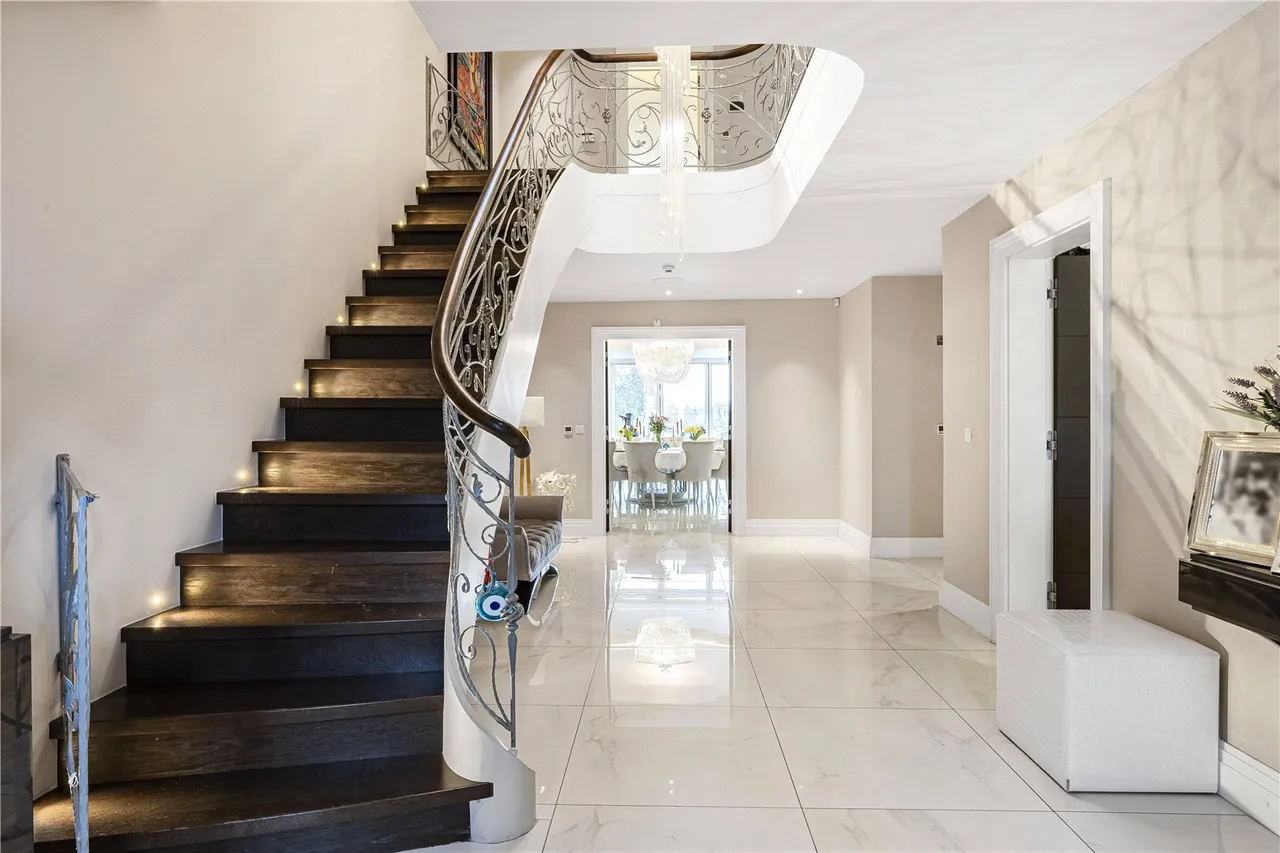 Oakleigh Avenue, Whetstone, London, N20 9JJ, photo 4