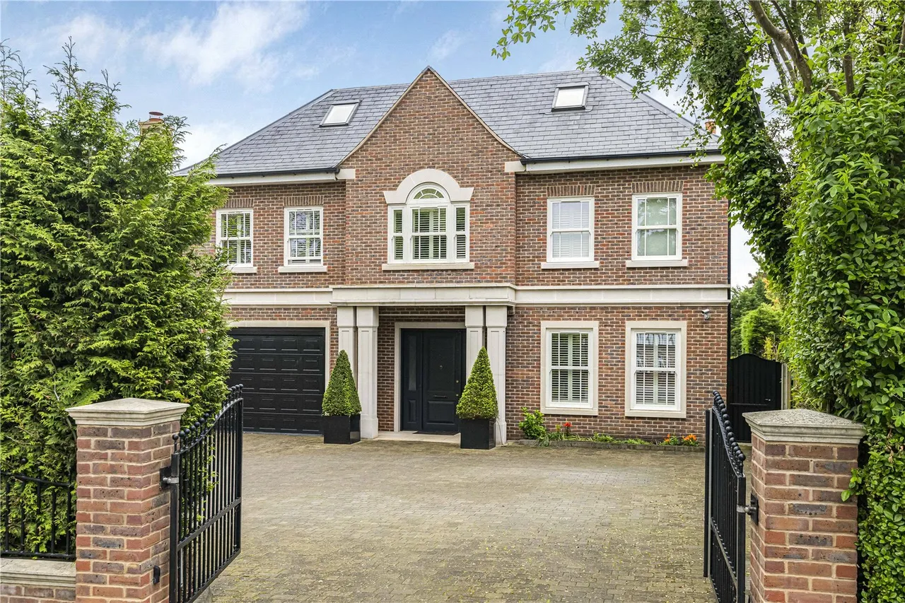 6 bed house to rent — Oakleigh Avenue, Whetstone, London, N20 9JJ