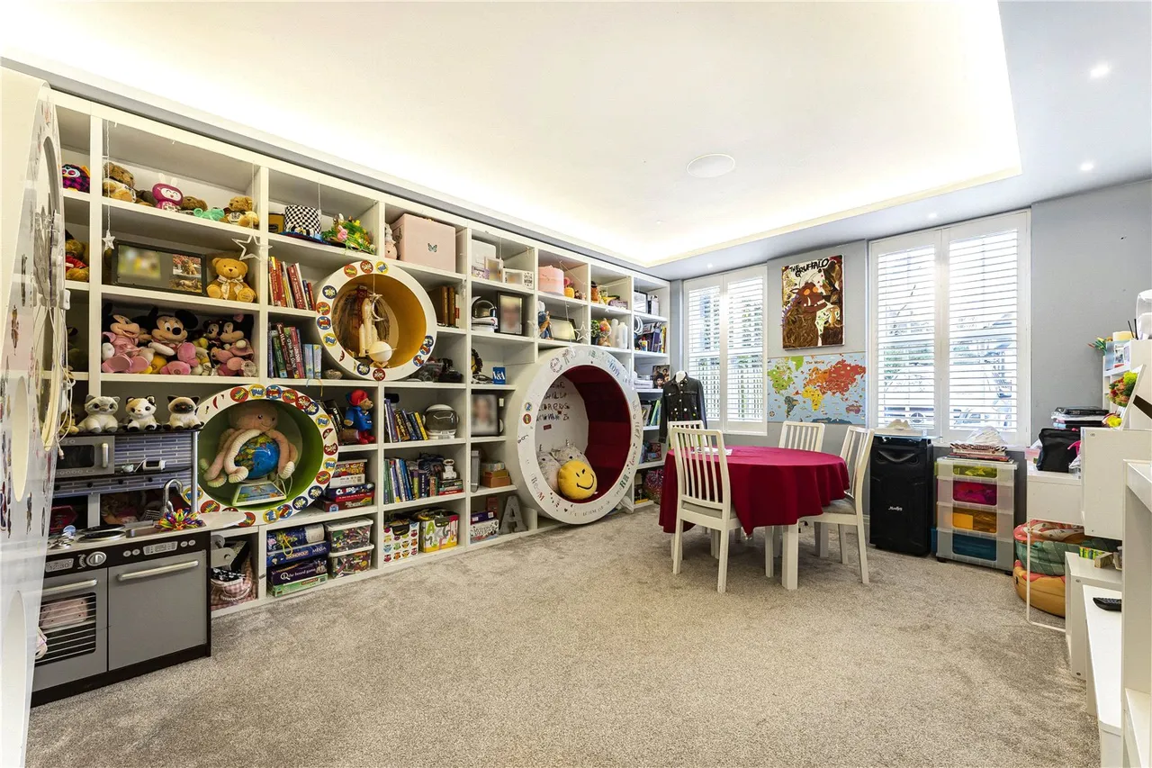 Oakleigh Avenue, Whetstone, London, N20 9JJ, photo 18