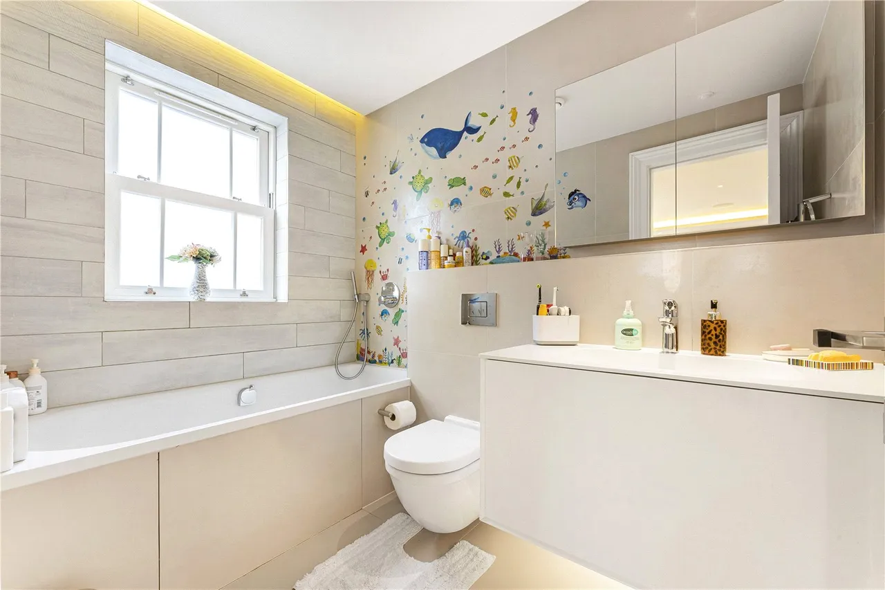 Oakleigh Avenue, Whetstone, London, N20 9JJ, photo 45