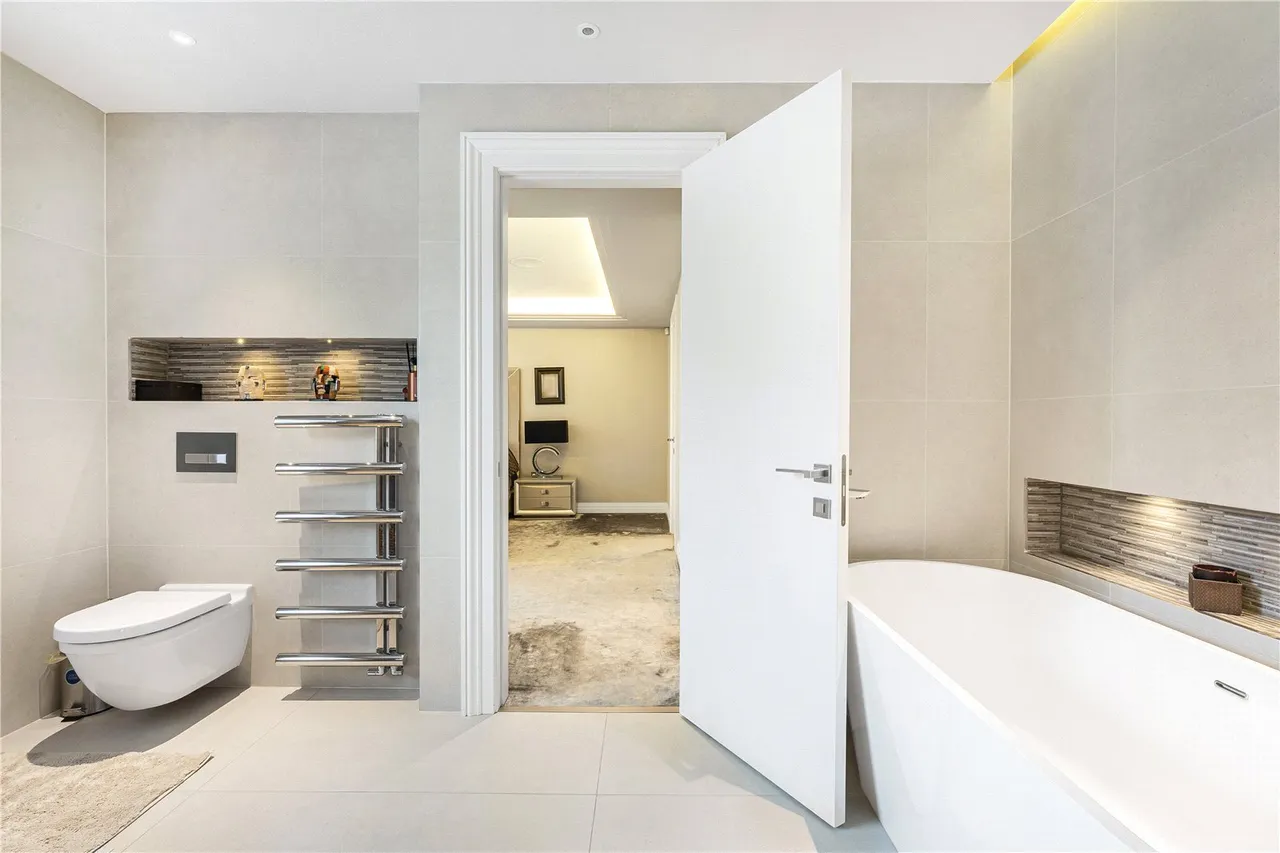 Oakleigh Avenue, Whetstone, London, N20 9JJ, photo 46