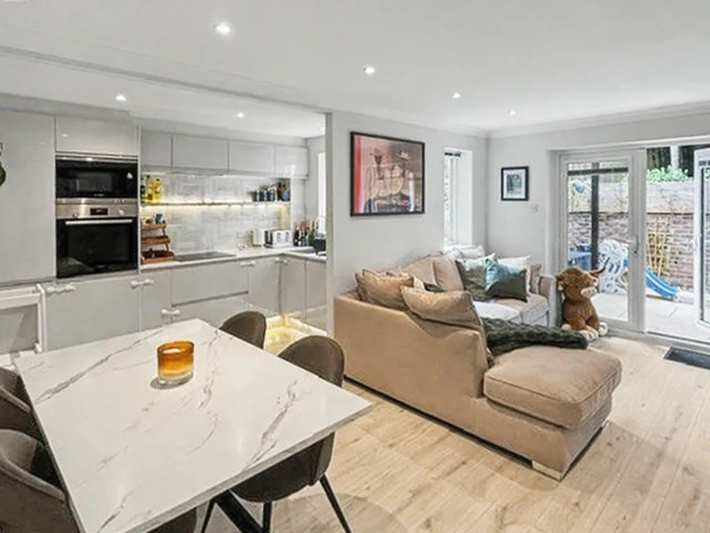 Holly Place, High Wycombe, HP11, photo 6