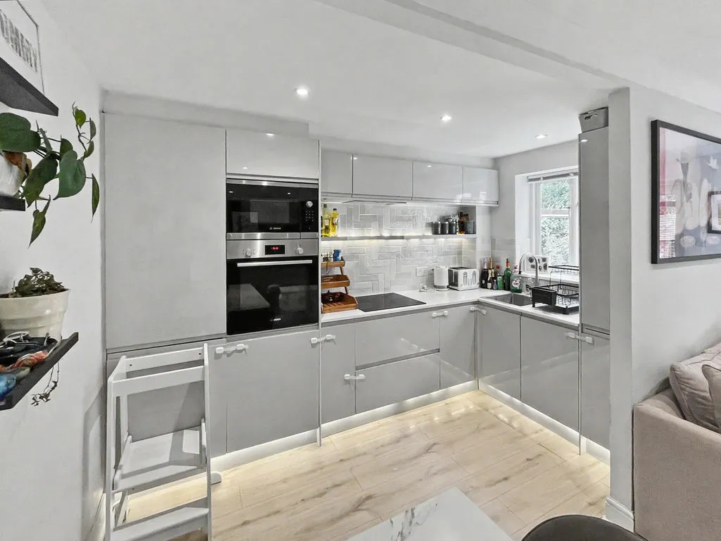 Holly Place, High Wycombe, HP11, photo 5