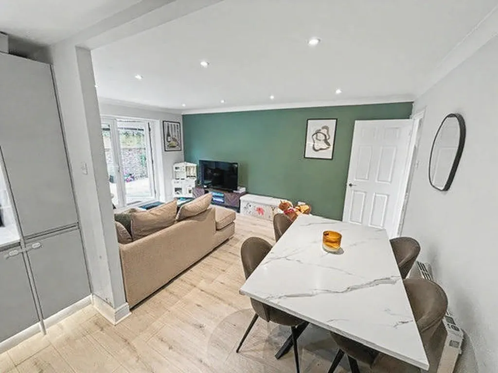Holly Place, High Wycombe, HP11, photo 4