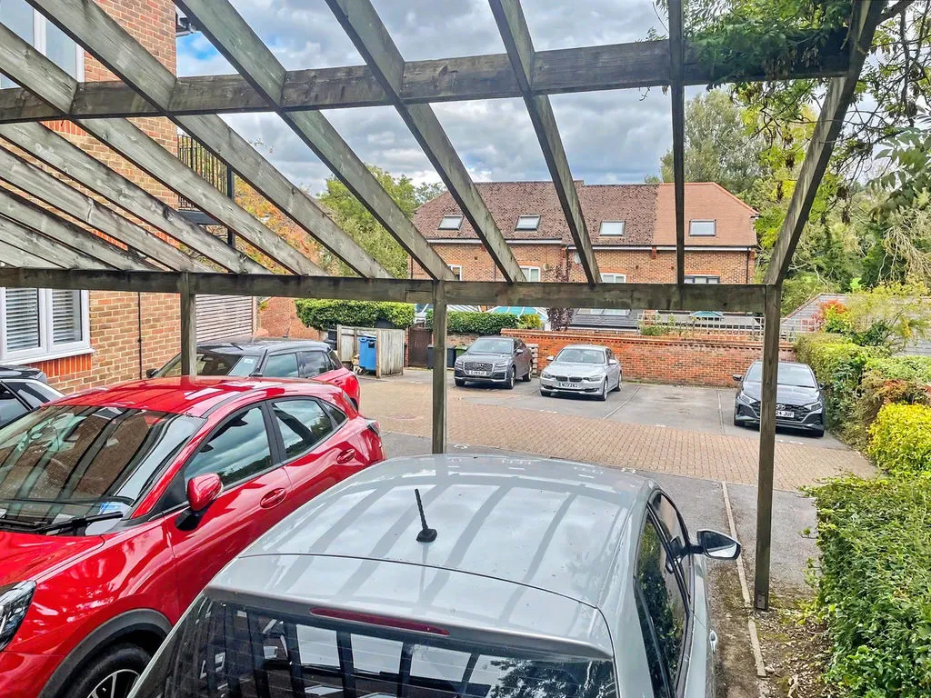 Holly Place, High Wycombe, HP11, photo 11