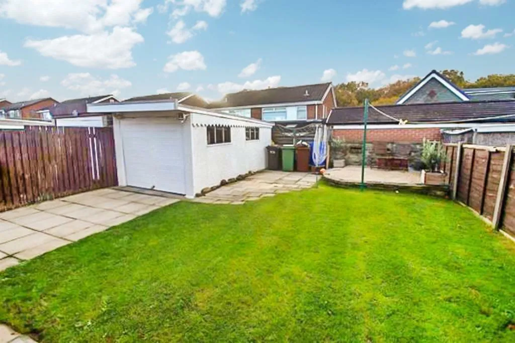2 bed house for sale — Temple Rise, Leeds