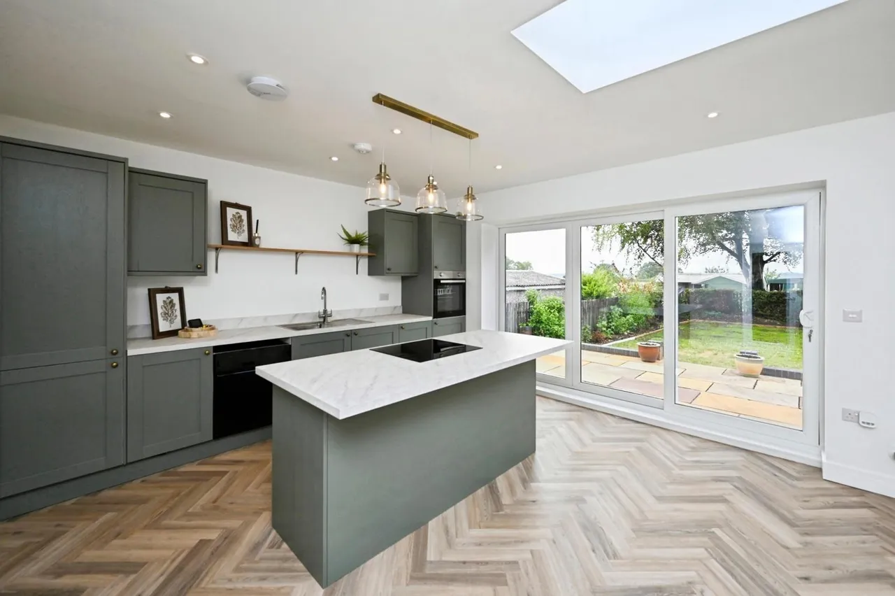 Mansfield Road, Selston, Nottingham, Nottinghamshire, NG16, photo 2
