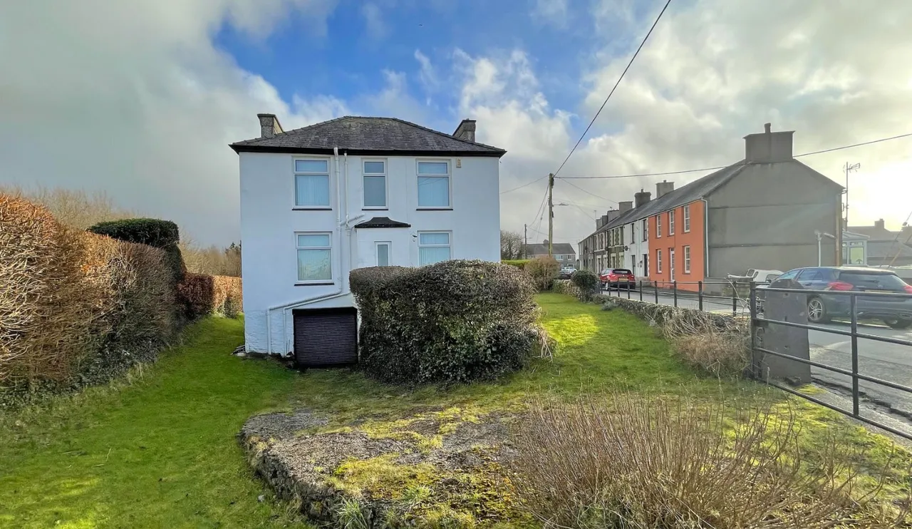 Clynnog Road, Penygroes, photo 5