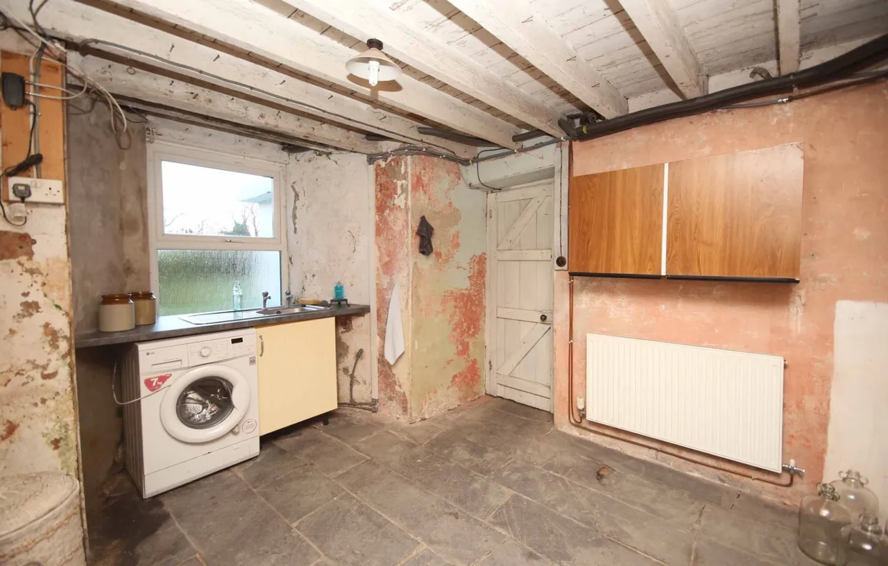 Clynnog Road, Penygroes, photo 12