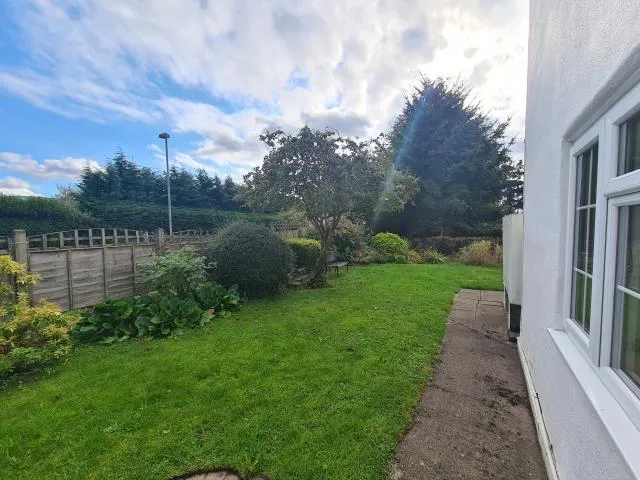 Wayside, Llowes, HR3, photo 12