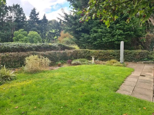 Wayside, Llowes, HR3, photo 11