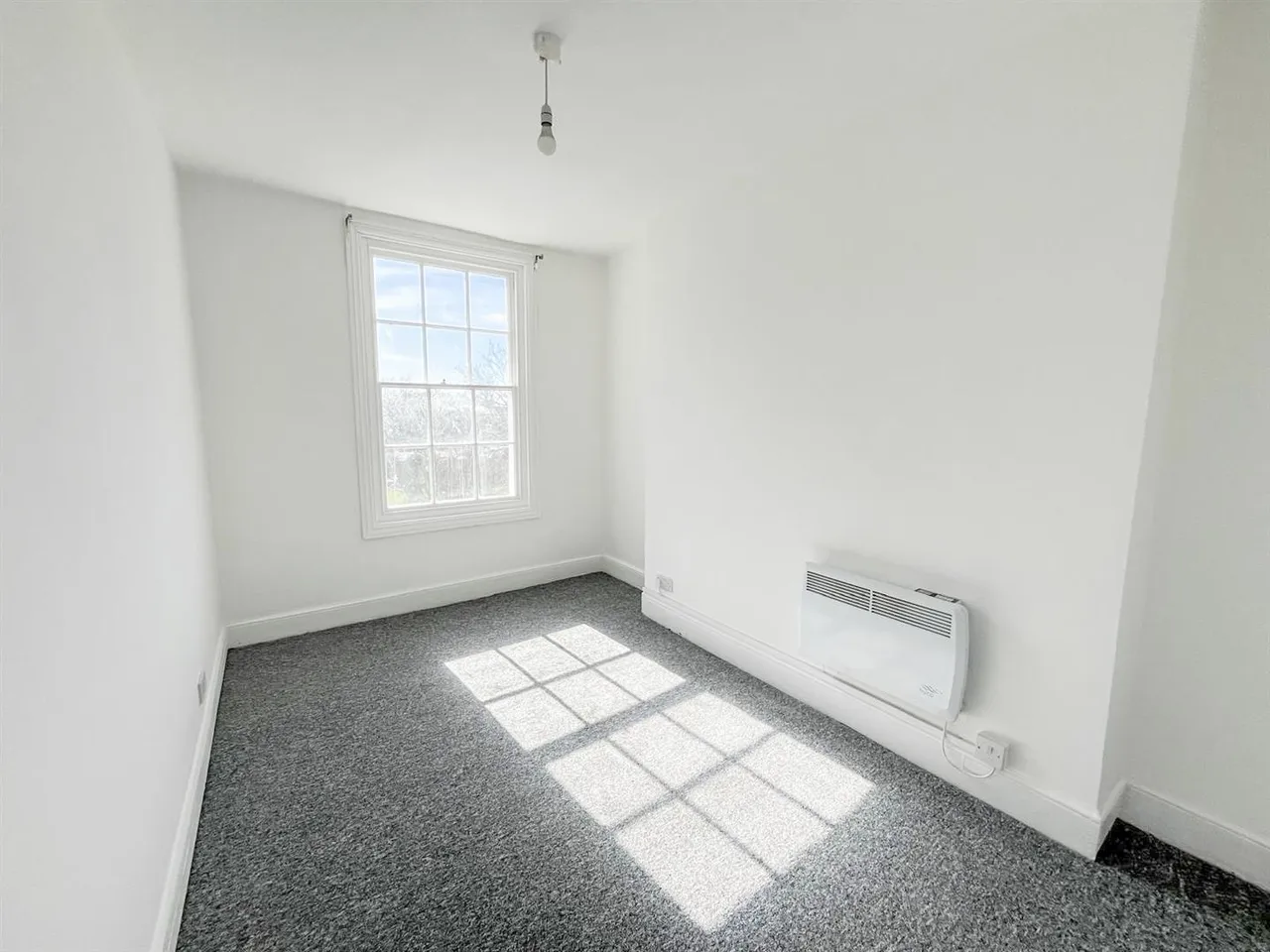 Wellington Square, Hastings, TN34 1PN, photo 6