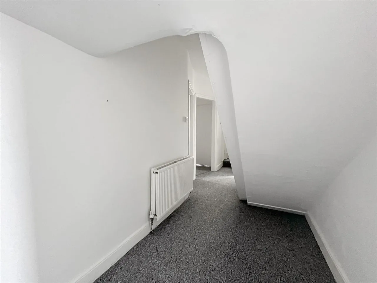 Wellington Square, Hastings, TN34 1PN, photo 10