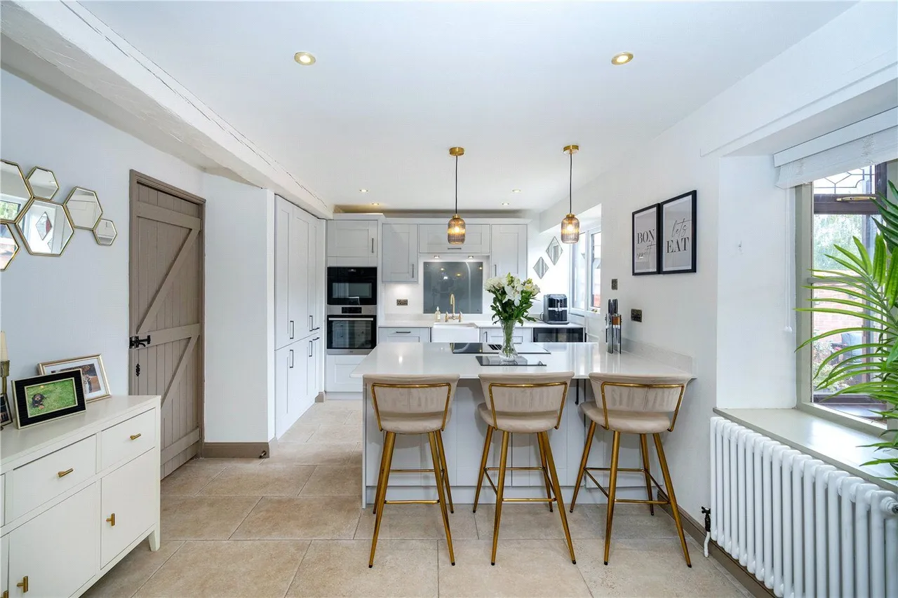 4 bed property for sale, Deeping St. James, Peterborough, PE6
